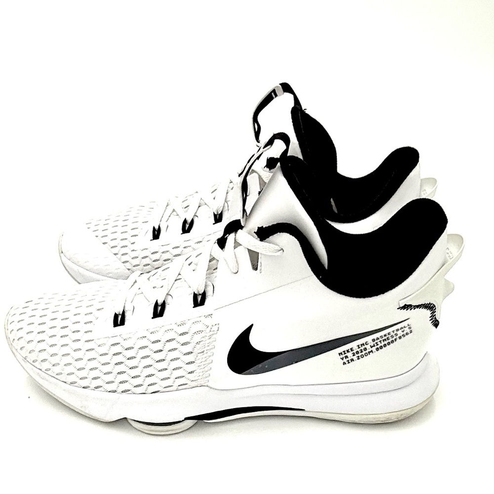Nike LeBron Witness 5 White/Black LeBron James Basketball Sneaker‎